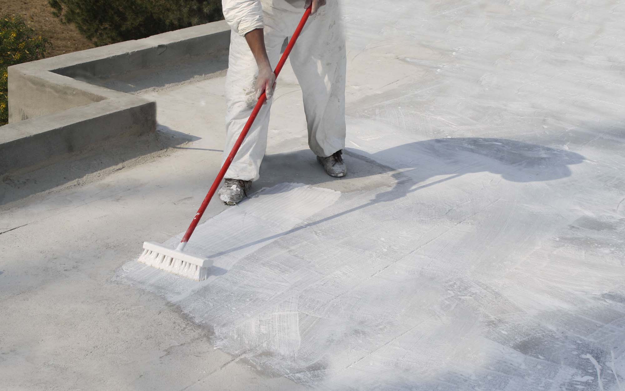 Commercial-roof-restoration-with-a-roof-coating
